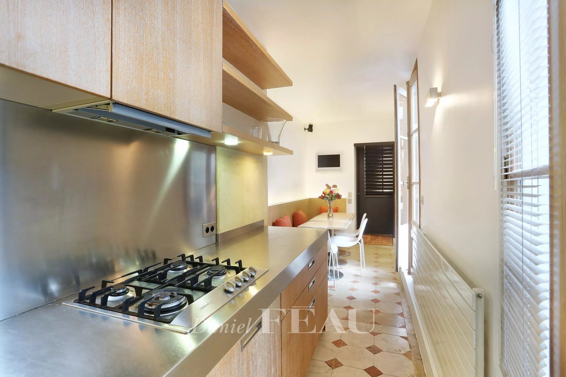 Apartment in Saint Thomas d'Aquin, Paris 7e Arrondissement, Paris 5 - 17544491