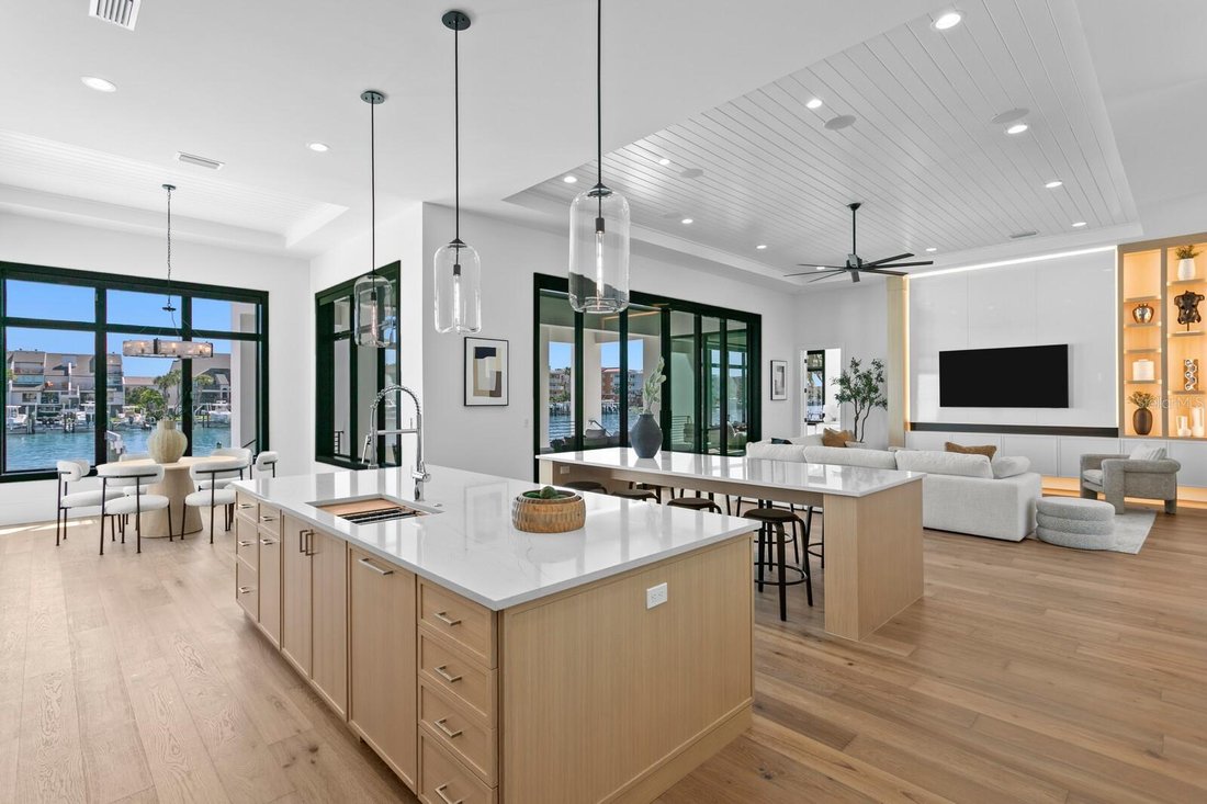 House in St. Petersburg, Florida, United States 5 - 17544539