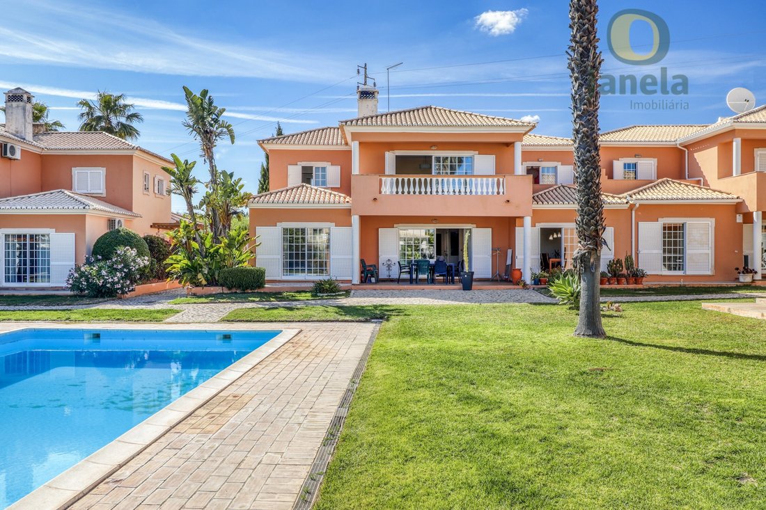 House in Quarteira, Algarve, Portugal 1 - 17541594