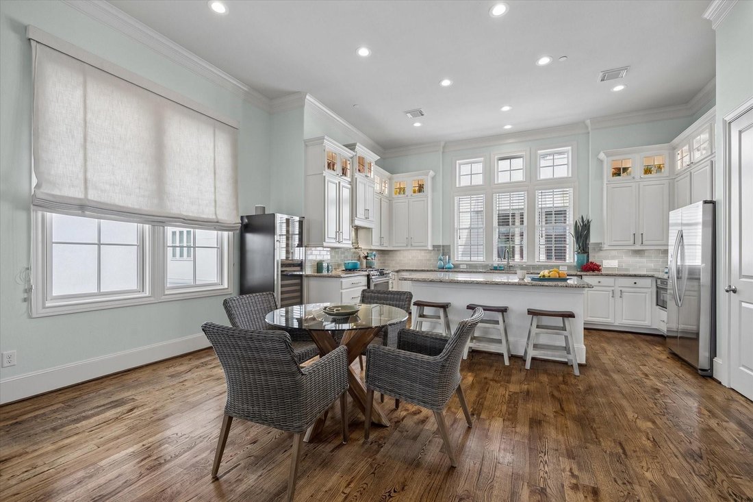 House in Houston, Texas, United States 5 - 17540486