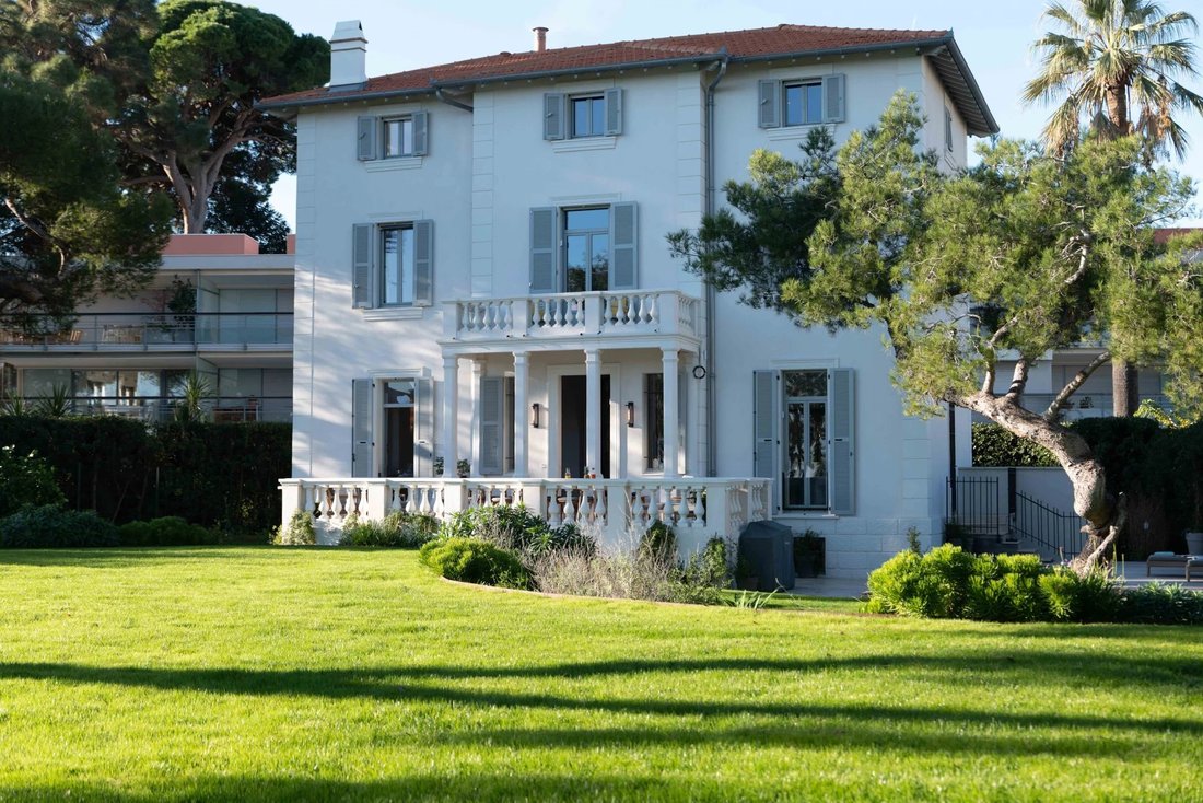 Villa in French Riviera, Provence-Alpes-Côte d'Azur, France 1 - 17540996