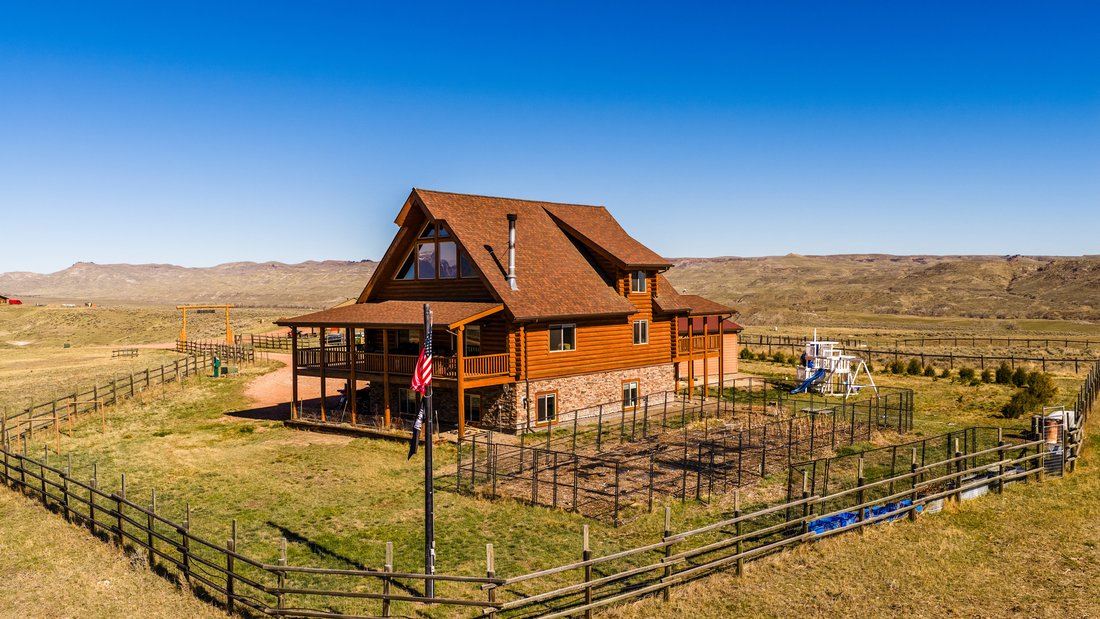 House in Ranchester, Wyoming, United States 1 - 17541886