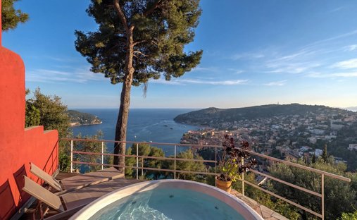 Villa in Villefranche-sur-Mer, Provence-Alpes-Côte d'Azur, France 1