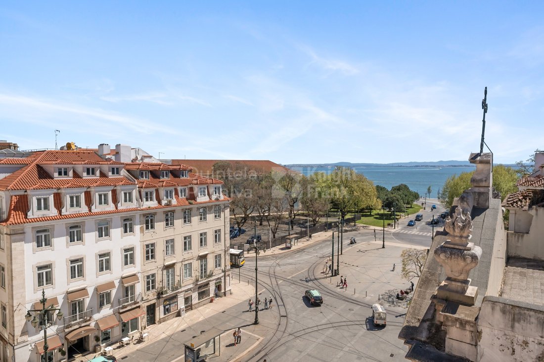 Apartment in Misericordia, Lisbon, Portugal 1 - 17541644
