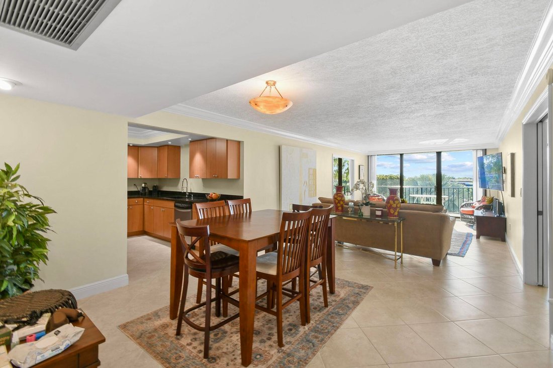 Condo in Palm Beach, Florida, United States 4 - 17541195