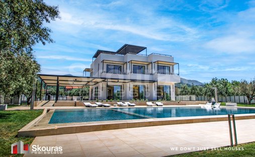 Villa in Northern Corfu, Peloponnese, Western Greece and the Ionian, Greece 1
