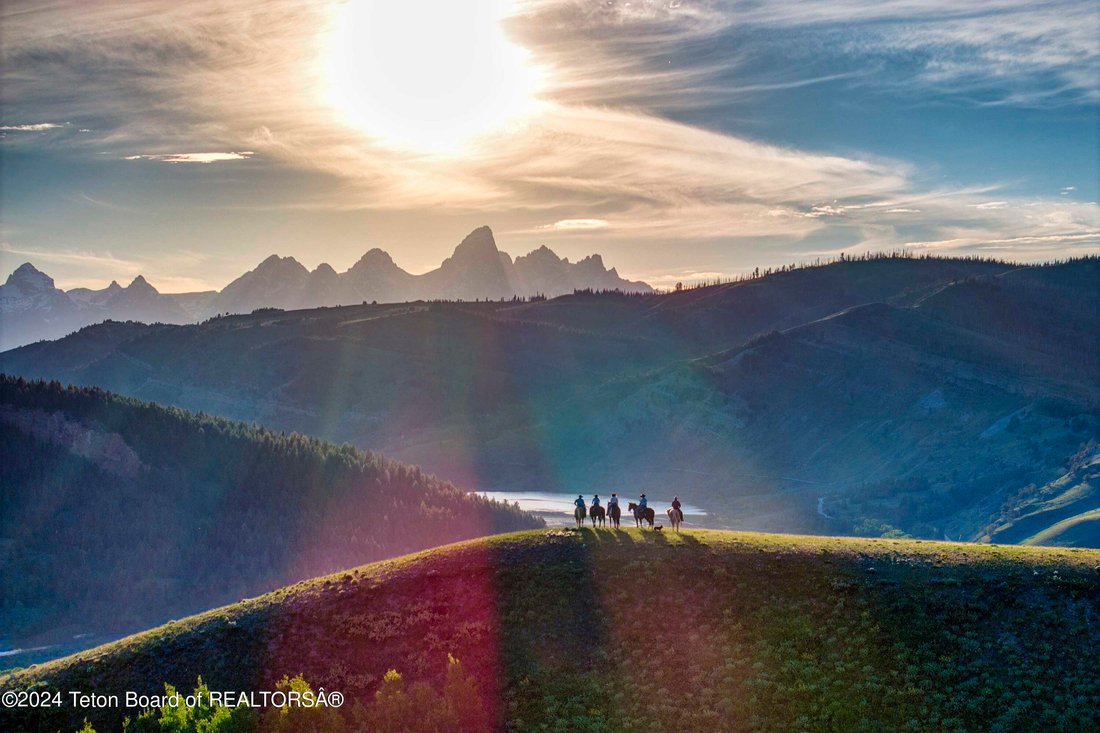 Jackson, Wyoming, United States 4 - 17544567