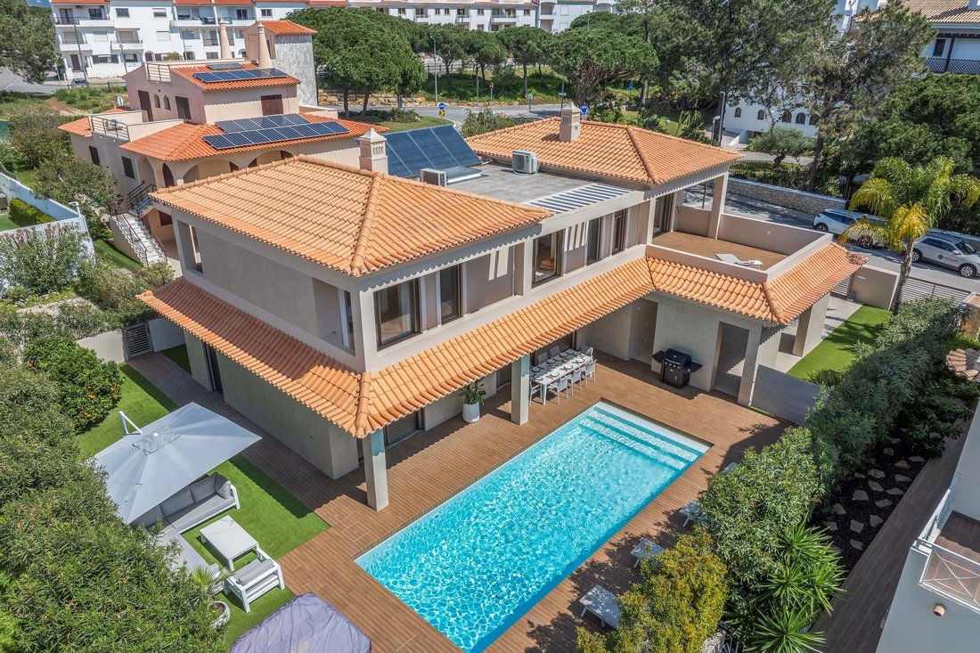 Villa in Olhos de Agua, Algarve, Portugal 1 - 17541655