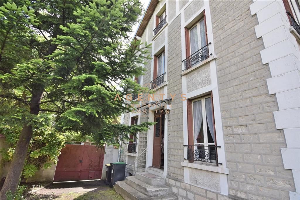 House in Adamville, Saint-Maur-des-Fossés, France 2 - 15706328