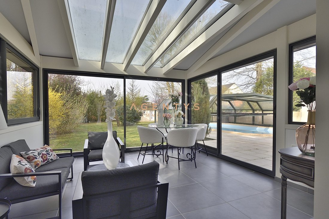 House in Sucy-en-Brie, Ile-de-France, France 2 - 17385254