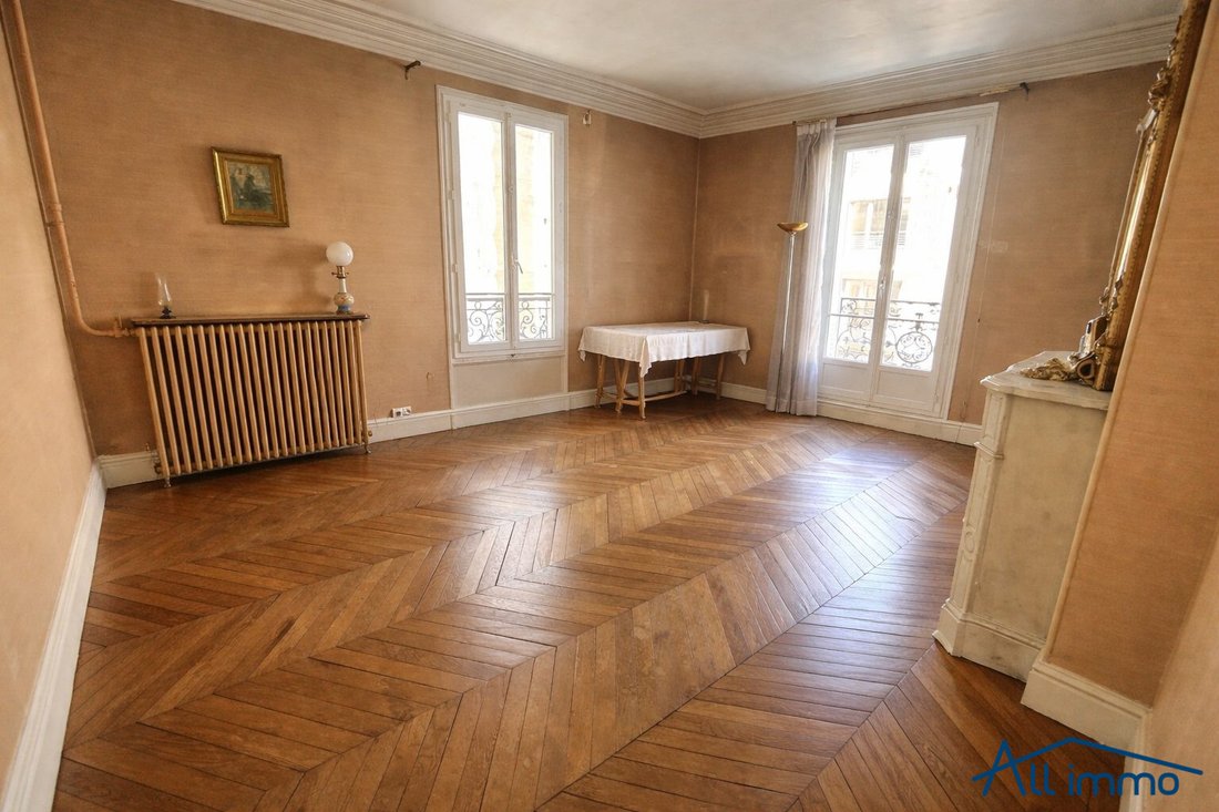 Apartment in Begin, Saint-Mande, France 1 - 17385310