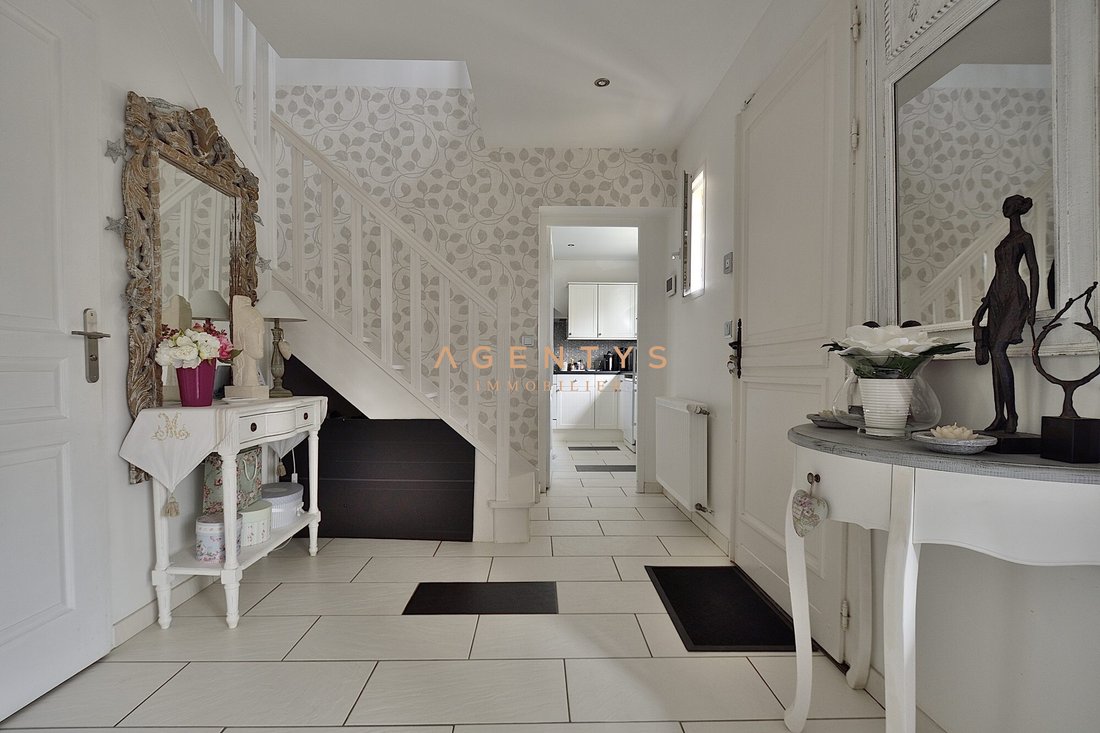 House in Sucy-en-Brie, Ile-de-France, France 4 - 17385254
