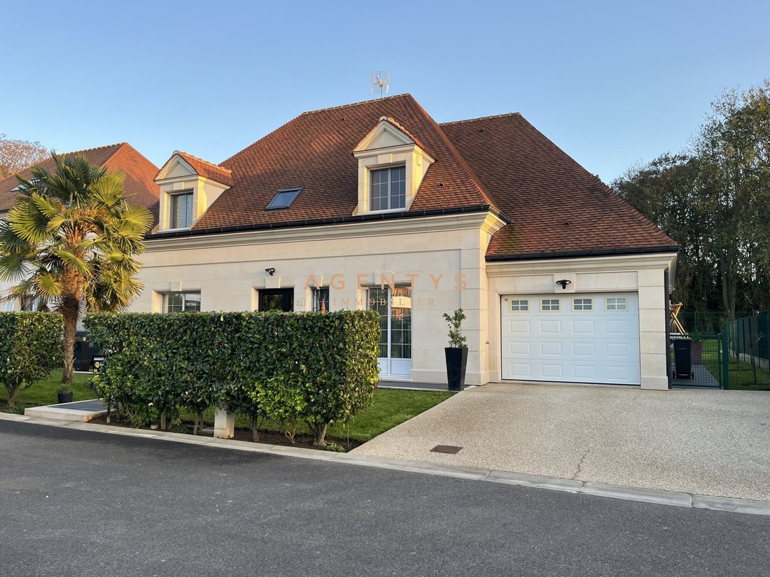 House in Ormesson-sur-Marne, Ile-de-France, France 1 - 15991550
