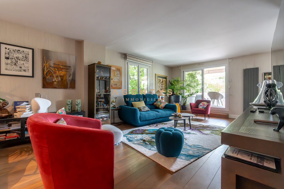 Apartment in Ledru Rollin, Le Perreux-sur-Marne, France 3 - 15980194