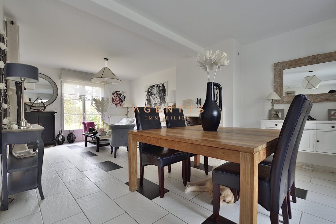 House in Sucy-en-Brie, Ile-de-France, France 5 - 17385254