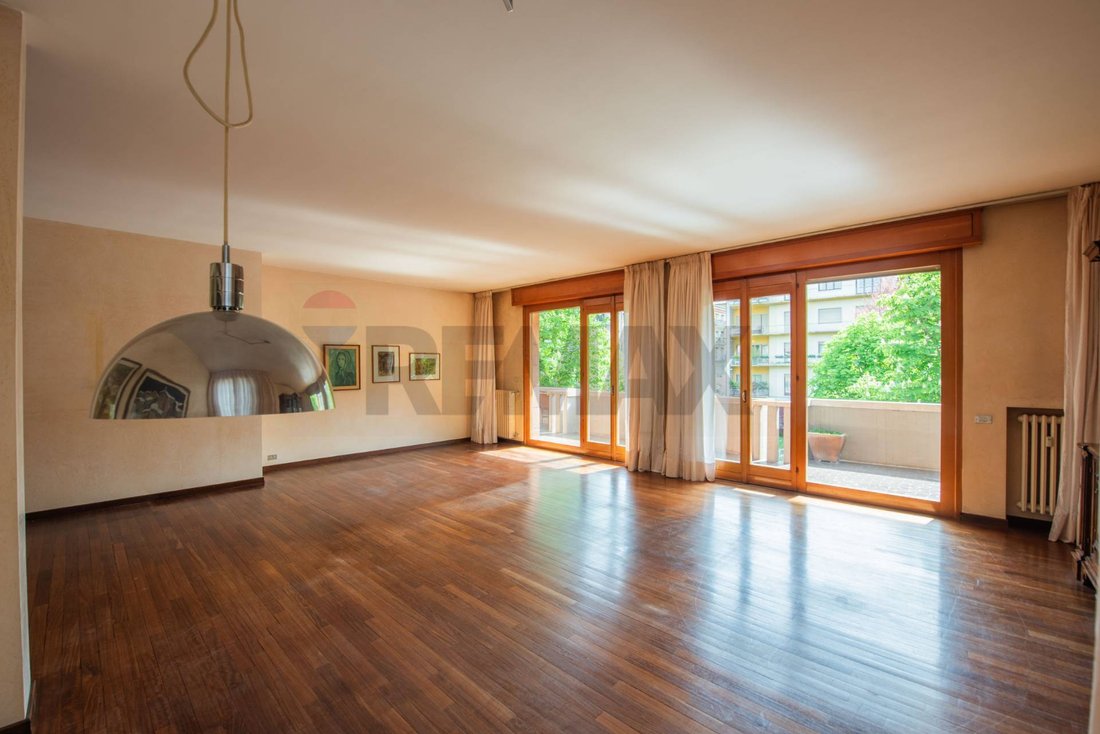 Apartment in Borgo Pignolo District, Bergamo, Italy 5 - 17545199