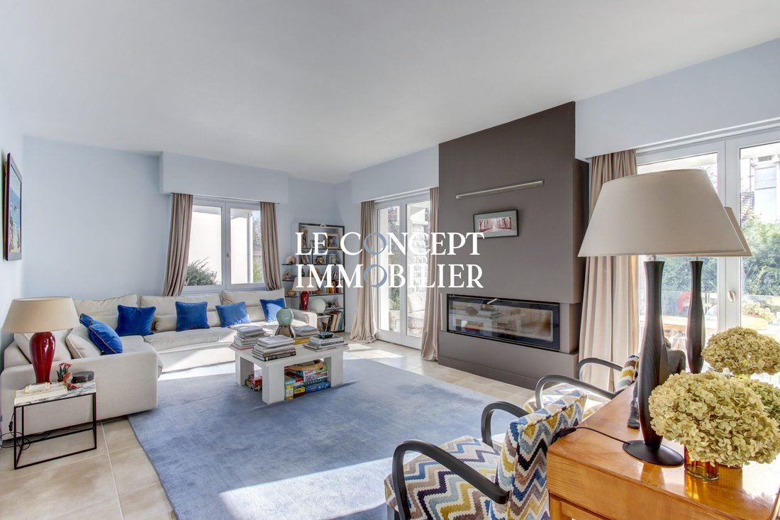 House in Biarritz, Nouvelle-Aquitaine, France 1 - 17545443