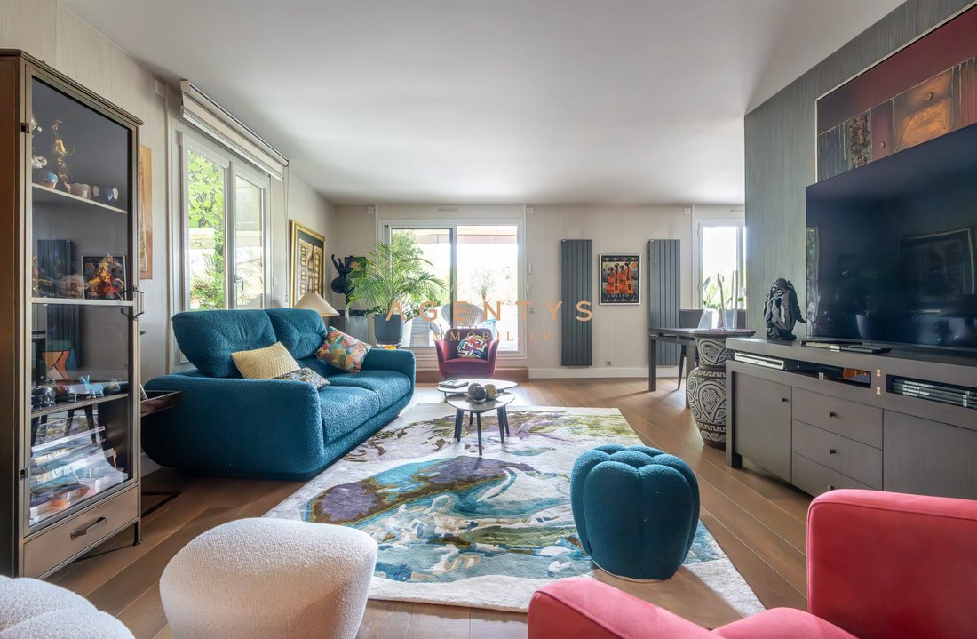 Apartment in Ledru Rollin, Le Perreux-sur-Marne, France 5 - 15980194