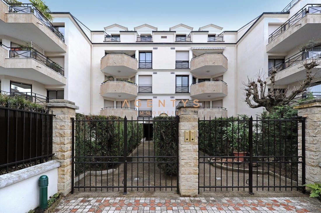 Apartamento en Ledru Rollin, Le Perreux-sur-Marne, Francia 1 - 17418088