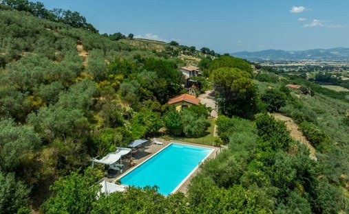 Maisons de campagne à Assise, Ombrie, Italie 1
