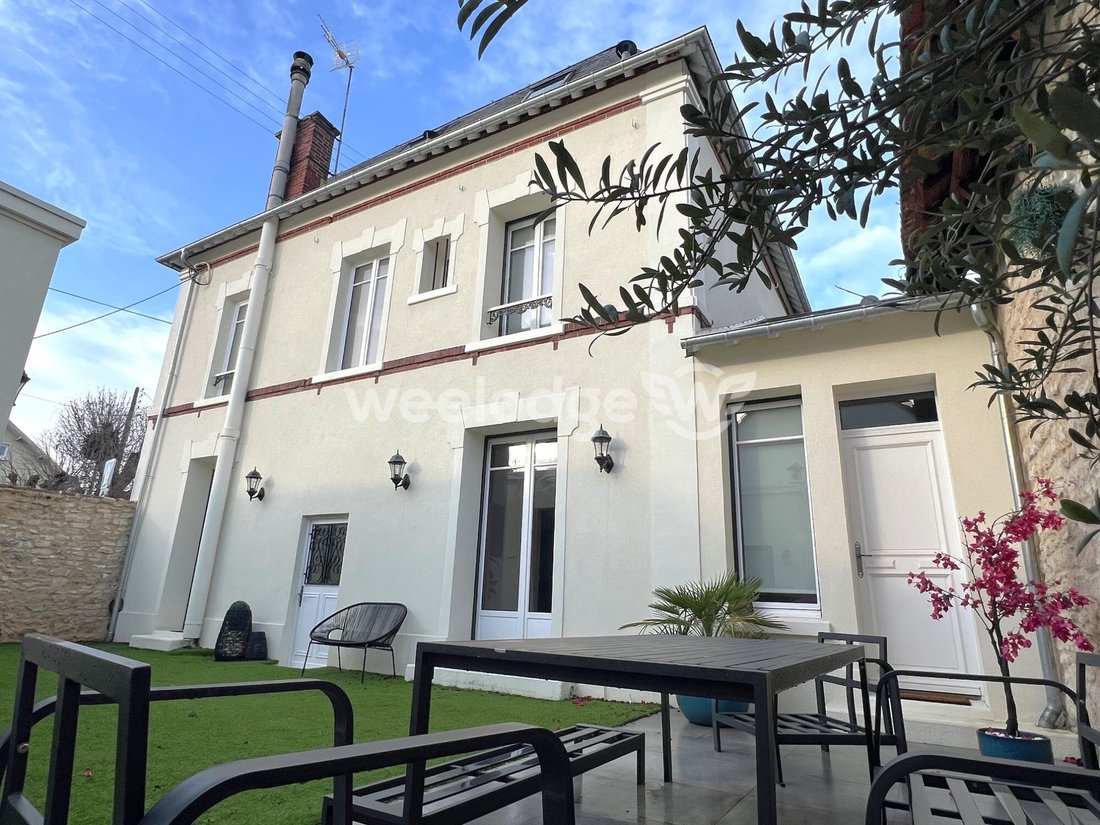 House in Mantes-la-Jolie, Ile-de-France, France 3 - 17536193