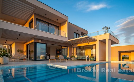 Villa in Primošten, Gespanschaft Šibenik-Knin, Kroatien 1