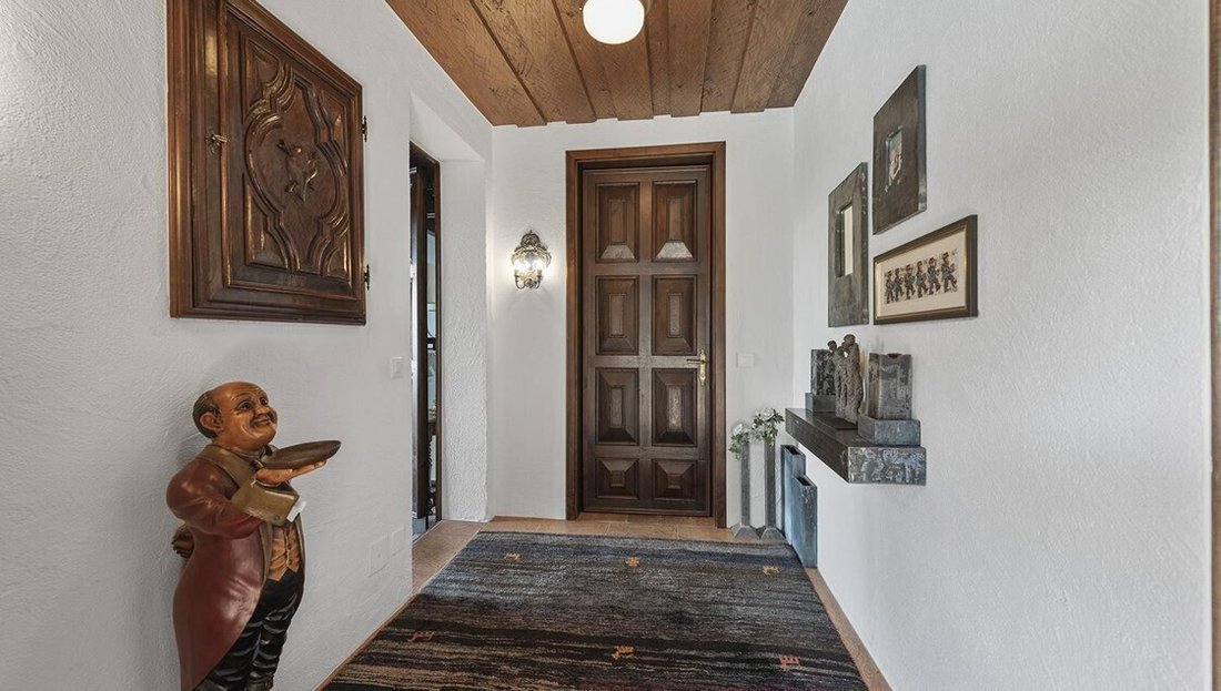 Villa in Curio, Ticino, Switzerland 3 - 17545888