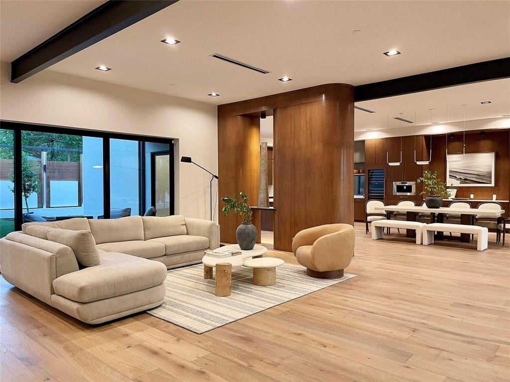 House in Dallas, Texas, United States 2 - 17545910