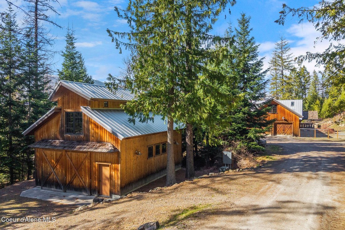 House in Sandpoint, Idaho, United States 2 - 17352166