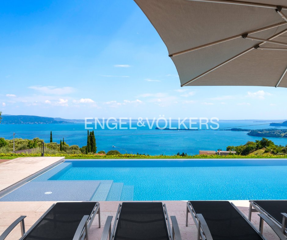 Villa in Gardone Riviera, Lombardy, Italy 3 - 17546801