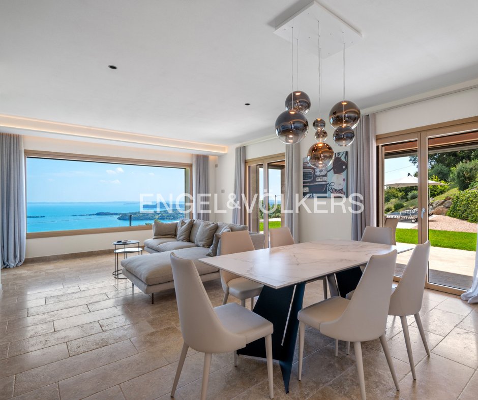 Villa in Gardone Riviera, Lombardy, Italy 4 - 17546801