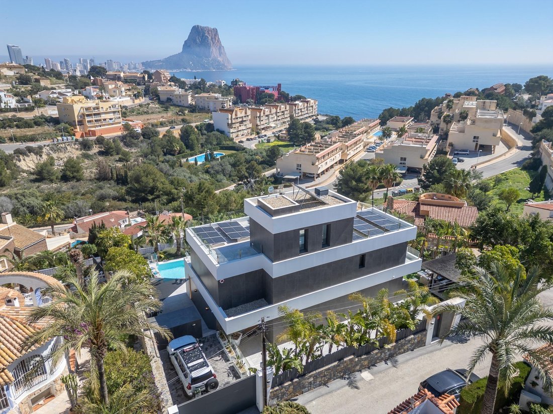 Villa in Calp / Calpe, Valencian Community, Spain 1 - 17546262