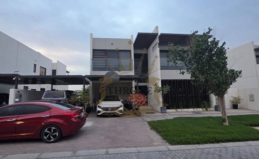 Villa in Damac Hills 2, Dubai, United Arab Emirates 1
