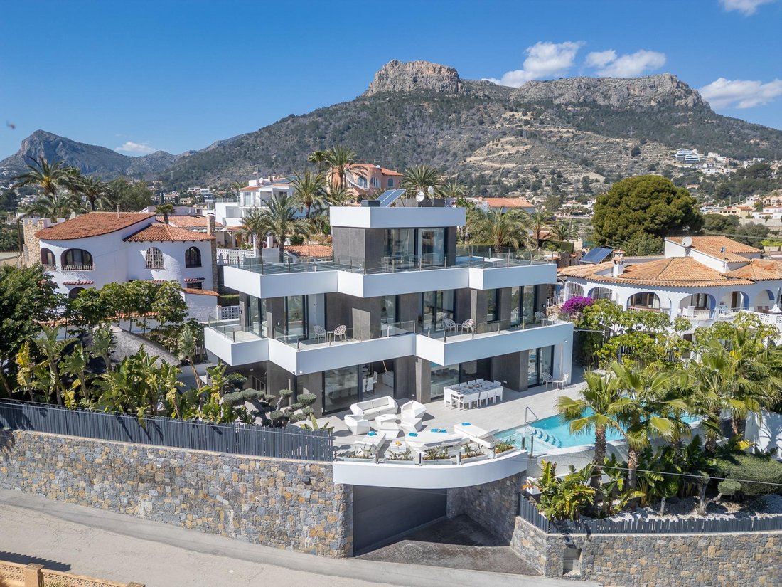 Villa in Calp / Calpe, Valencian Community, Spain 3 - 17546262