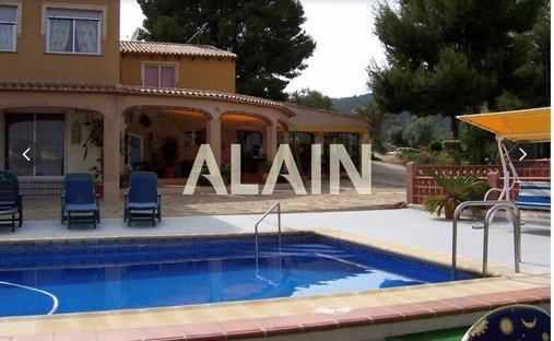 House in Oliva, Valencian Community, Spain 1