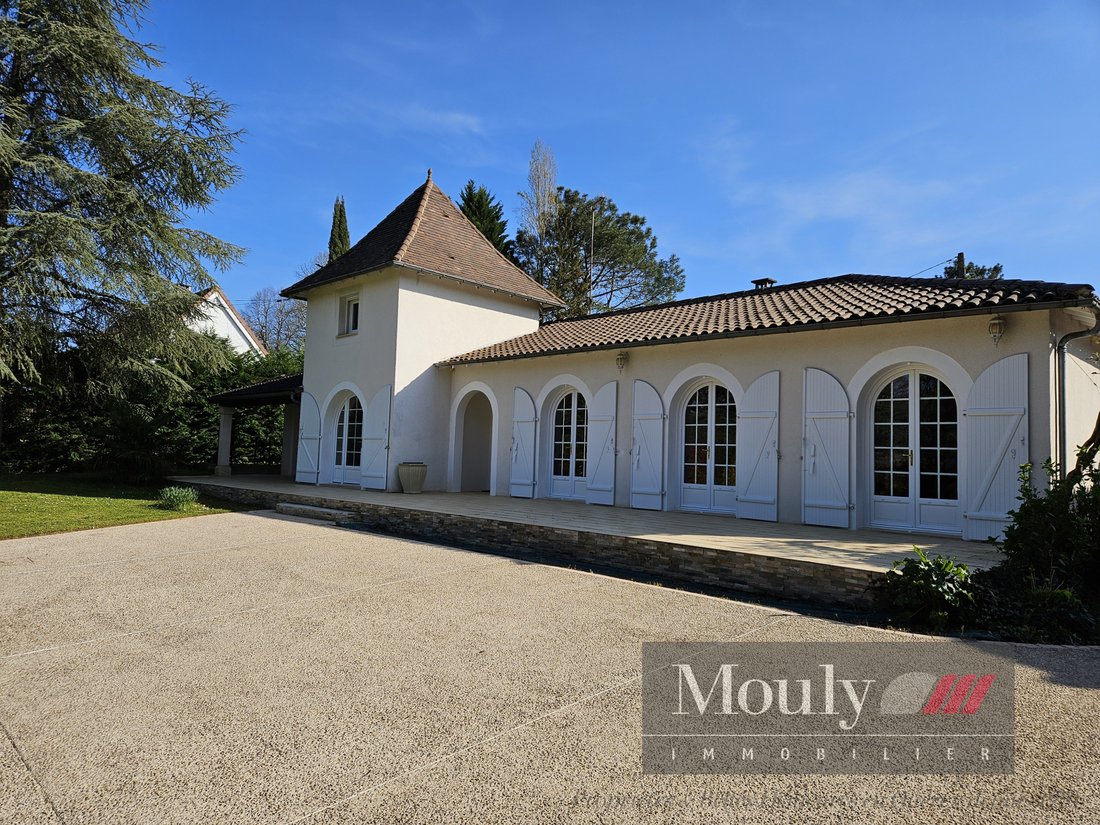 Estate in Pradines, Occitania, France 3 - 17546400
