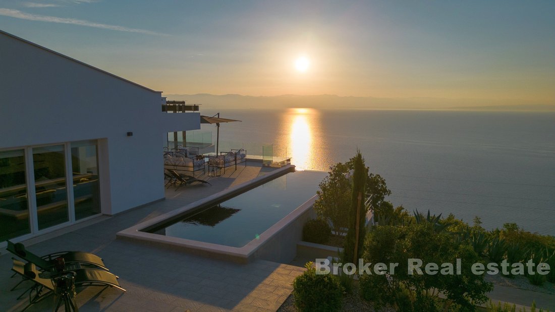 Villa in Grad Opatija, Primorje-Gorski Kotar County, Croatia 1 - 17547031