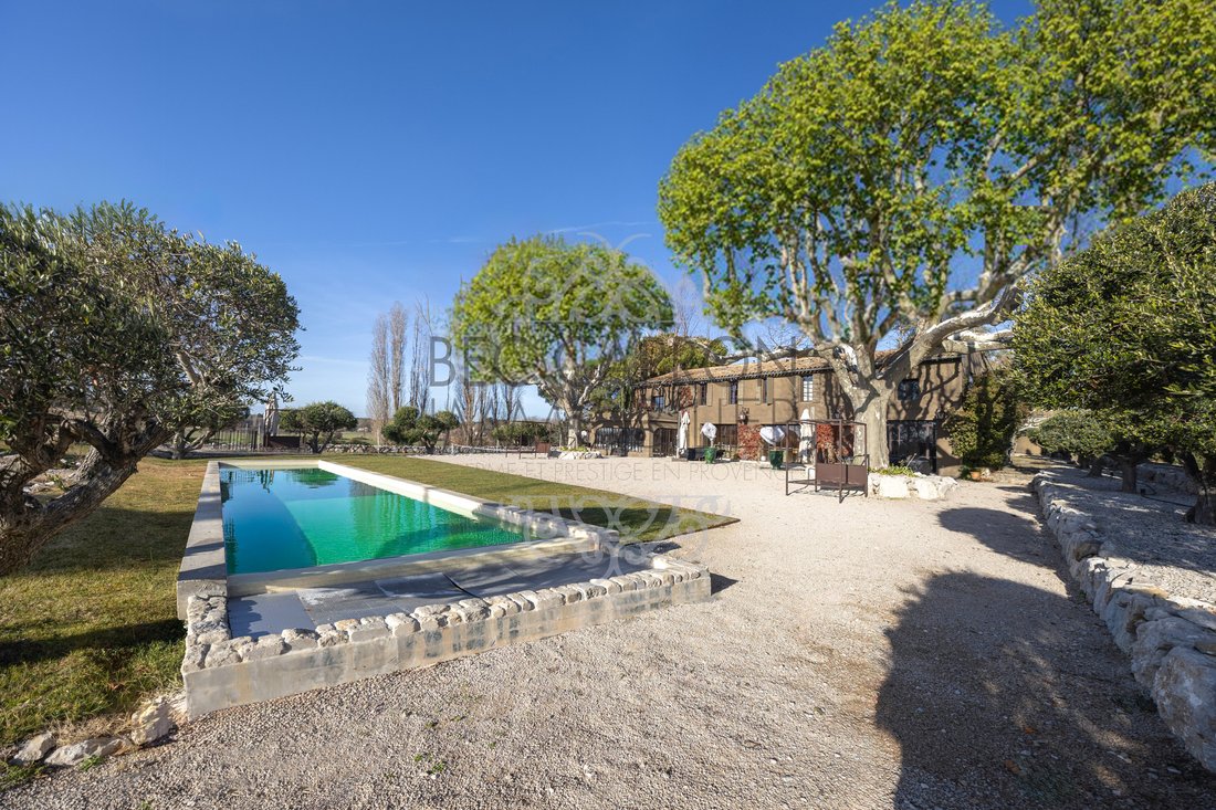 House in Granettes-Jauberte-Sainte Anne, Aix-en-Provence, France 2 - 16963738
