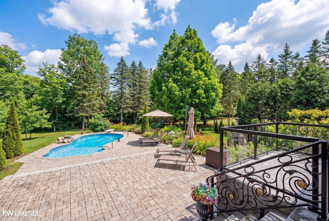 House in Troy, Michigan, United States 4 - 17546036