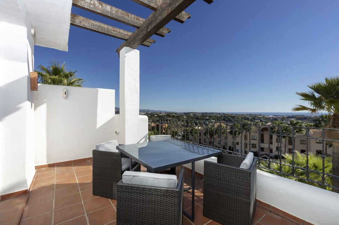 Penthouse in Benahavis, Andalusia, Spain 5 - 17546761