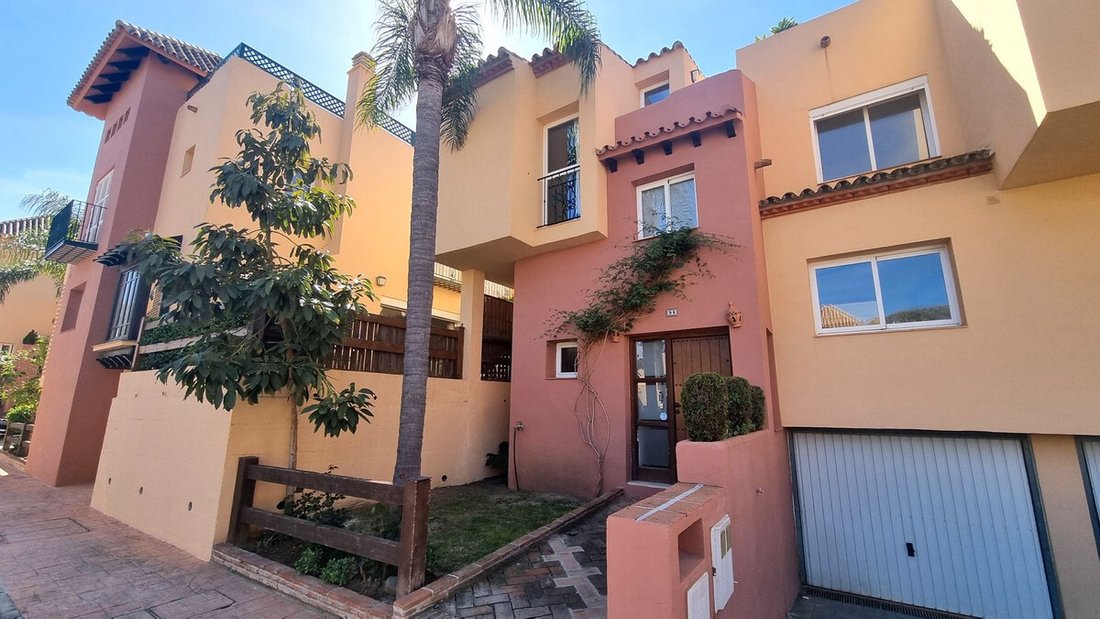 Maison de ville à Nueva Andalucia, Marbella, Espagne 2 - 17546732