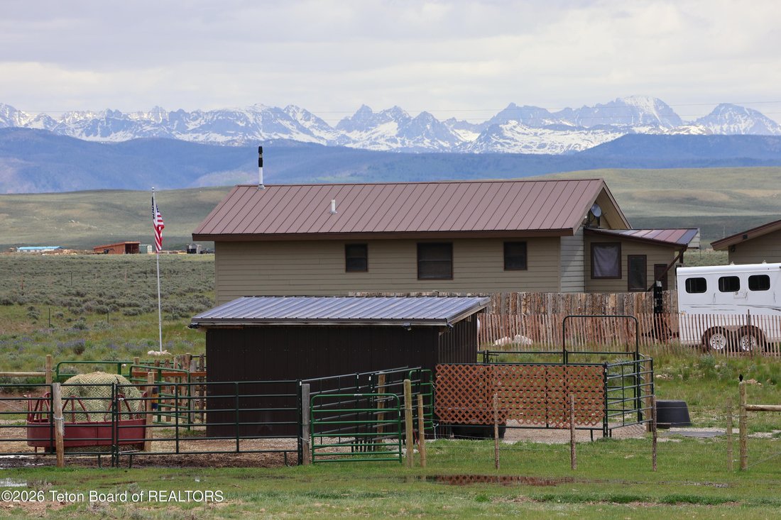 House in Pinedale, Wyoming, United States 5 - 17545952