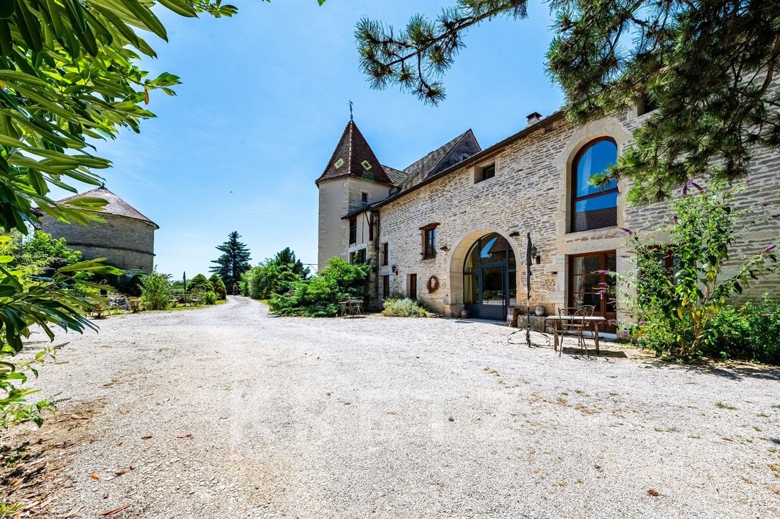 Estate in Cordeliers, Dijon, France 1 - 17436405