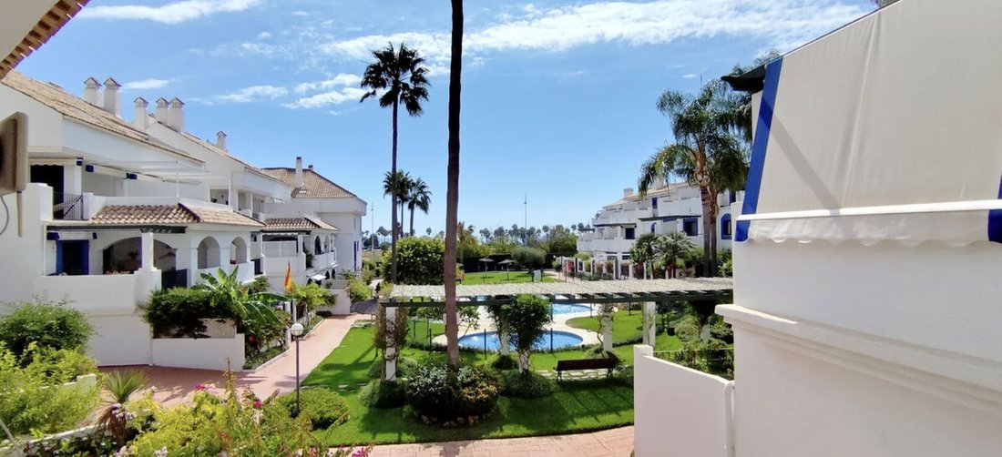 Apartment in San Pedro de Alcantara, Andalusia, Spain 1 - 17261047