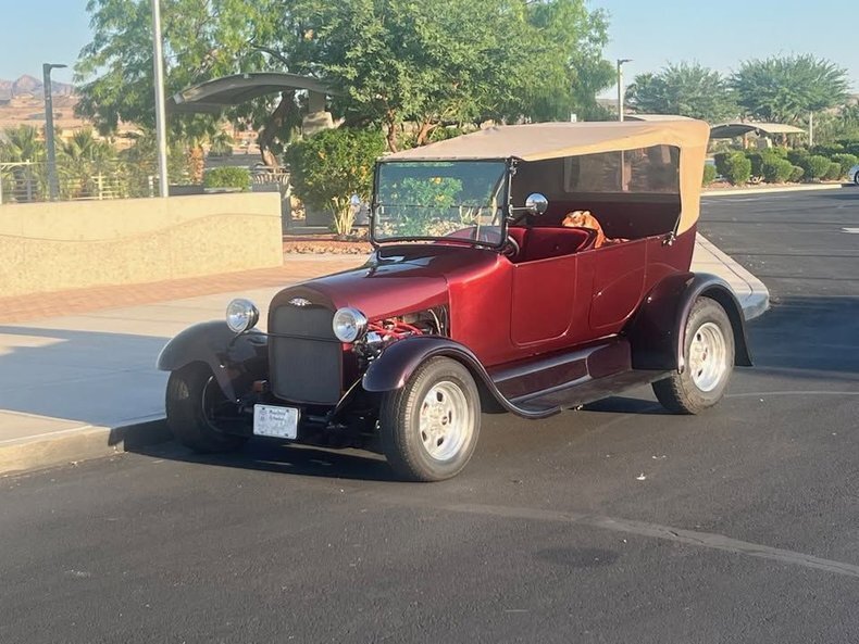 Cabriolet in Glendale, United States 1 - 17546390