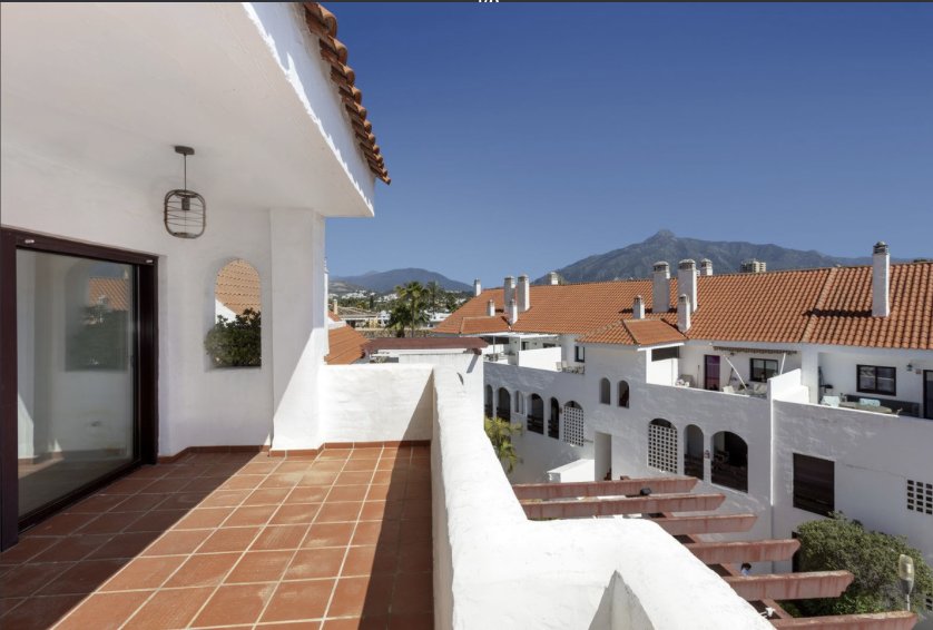 Apartamento en Nueva Andalucía, Marbella, España 1 - 17546760