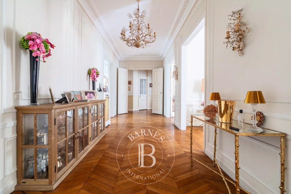 Apartment in Muette Nord, Paris 16e Arrondissement, Paris 5 - 17546986