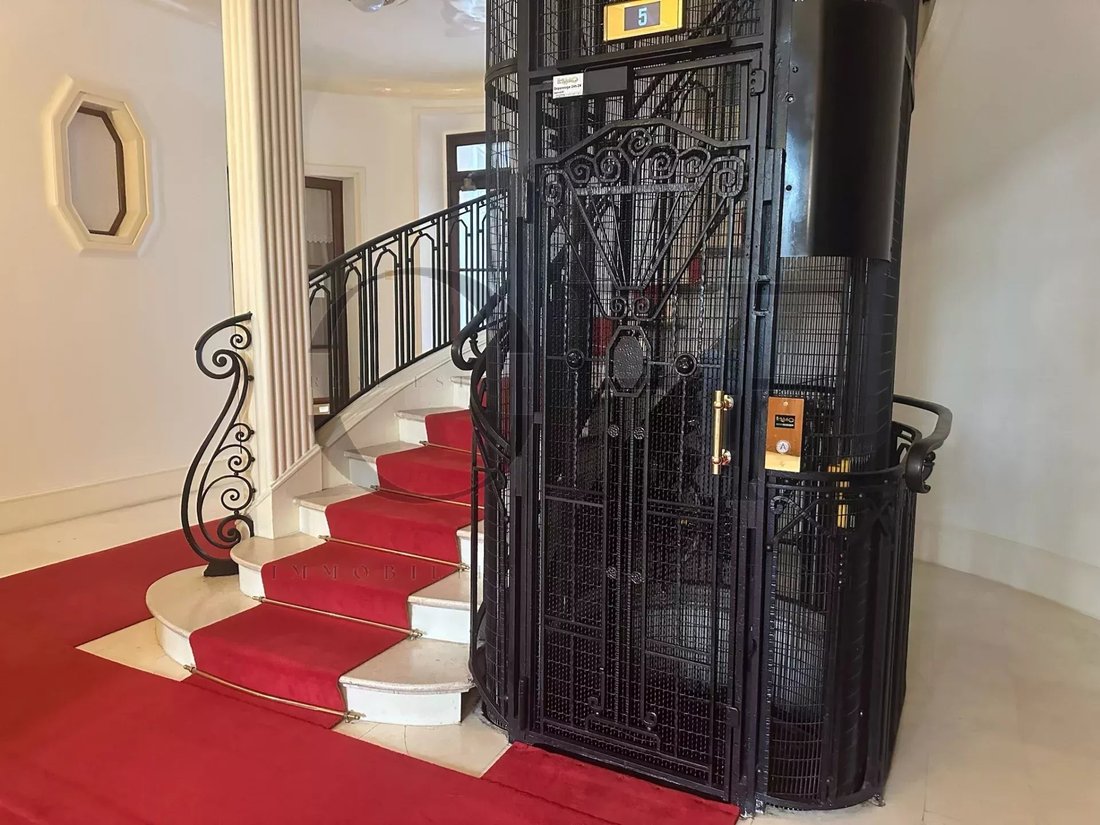 Apartment in Triangle d'Or, Paris 8e Arrondissement, Paris 1 - 14314793