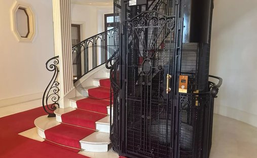 Apartment in Triangle d'Or, Paris 8e Arrondissement, Paris 1