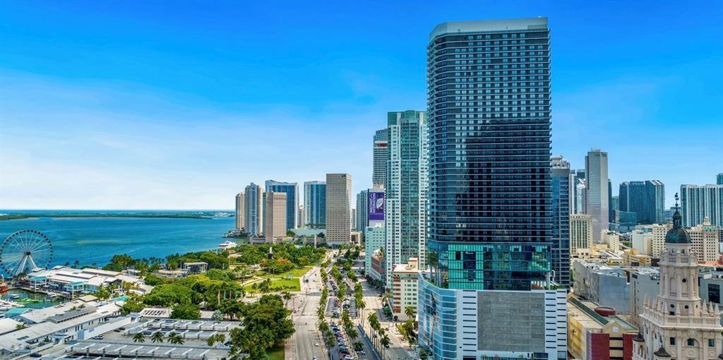 Condo in Miami, Florida, United States 1 - 17546540